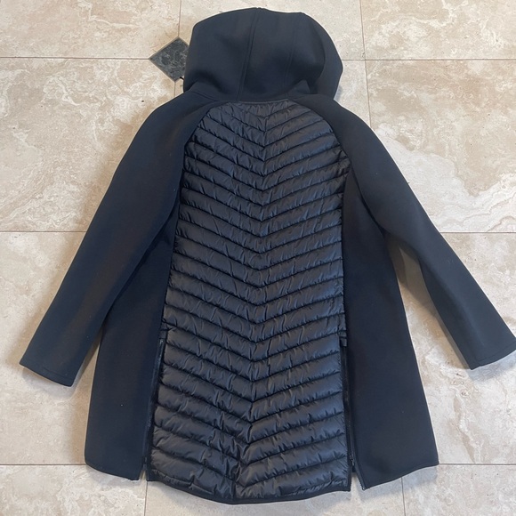 NBA Portland Trailblazers Women’s Jacket - Picture 4 of 4